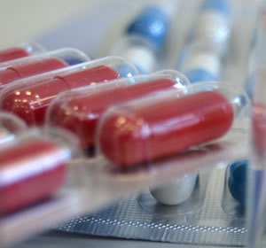 <span>Pharmaceutical</span><i>→</i>
